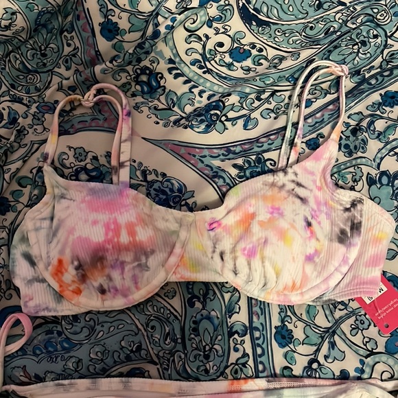 Xhilaration Tie Dye Bathing Suit - Picture 2 of 8